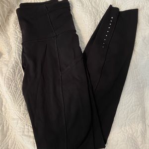 Black lululemon leggings